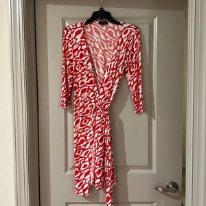Tahari wrap dress - 4P